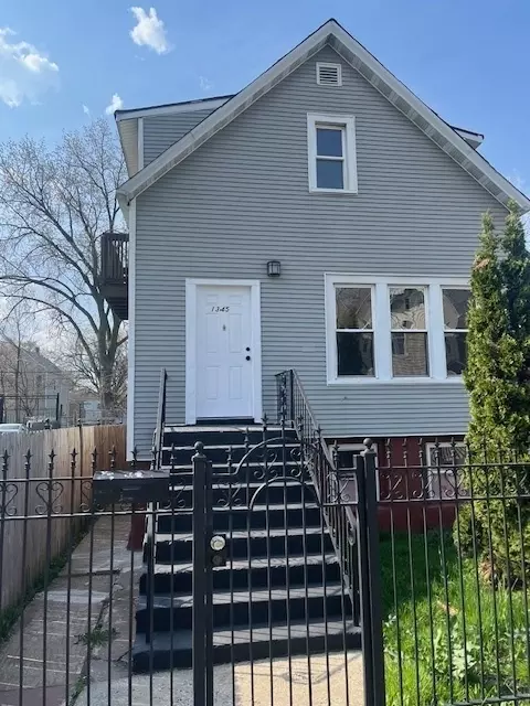 1345 W 49th Pl, Chicago, IL 60609