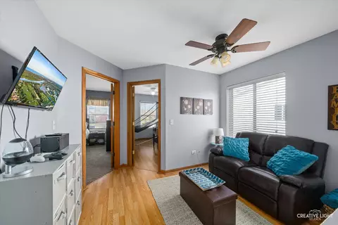 Living - 716 Eberly Ct, Plano, IL 60545 photo 3 of 3