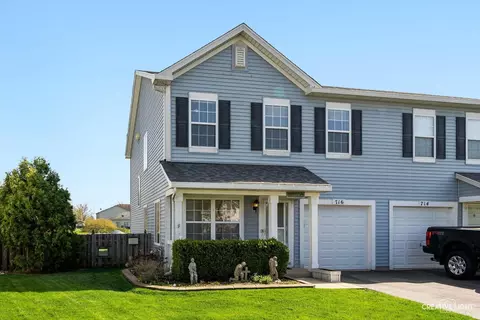 716 Eberly Ct, Plano, IL 60545
