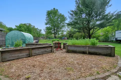Exterior - 541 W 3rd St, Braidwood, IL 60408 photo 7 of 8