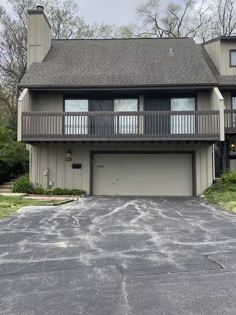 1046 Florimond Dr, Elgin, IL 60123