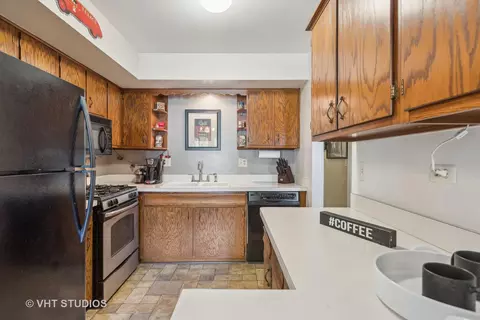 395 Purdue Ln, Elgin, IL 60123 photo 6