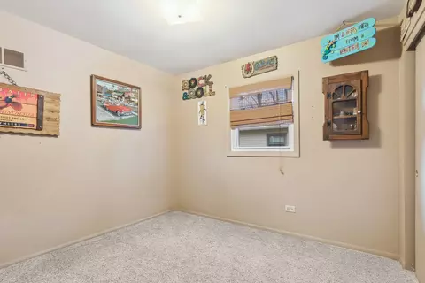 395 Purdue Ln, Elgin, IL 60123 photo 9