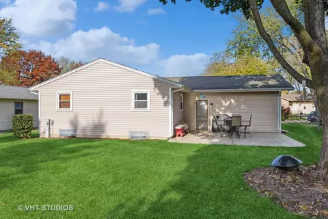 395 Purdue Ln, Elgin, IL 60123 photo 17