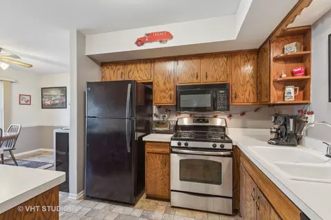 395 Purdue Ln, Elgin, IL 60123 photo 5