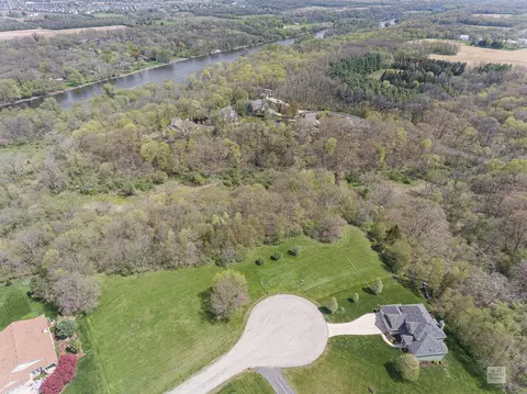 6015 Polo Club Dr, Yorkville, IL 60560