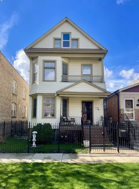 3329 W Belle Plaine Ave, Chicago, IL 60618