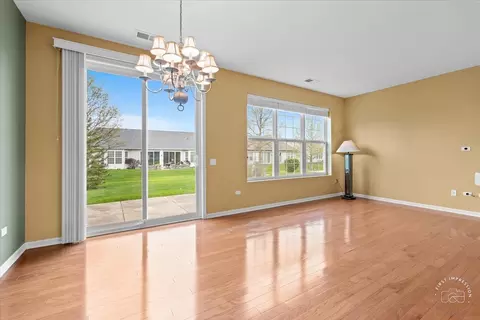 2462 Rolling Ridge Ln, Elgin, IL 60124 photo 5