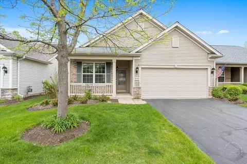 2462 Rolling Ridge Ln, Elgin, IL 60124