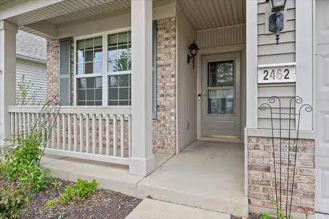 2462 Rolling Ridge Ln, Elgin, IL 60124 photo 2