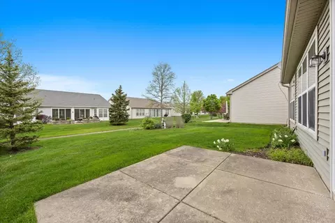 2462 Rolling Ridge Ln, Elgin, IL 60124 photo 16