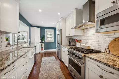 Kitchen - 440 Drexel Ave, Glencoe, IL 60022 photo 2 of 4