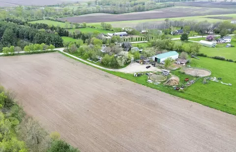 18912 River Rd, Marengo, IL 60152
