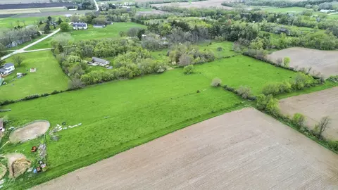 View/Area - 18912 River Rd, Marengo, IL 60152 photo 2 of 8