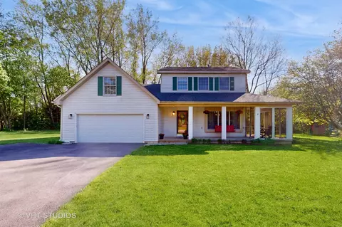 39 W065 Cheyenne Ct, Elgin, IL 60124