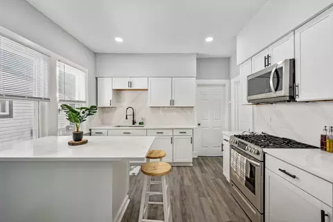 Kitchen - 15 E 99th Pl, Chicago, IL 60628 photo 2 of 3