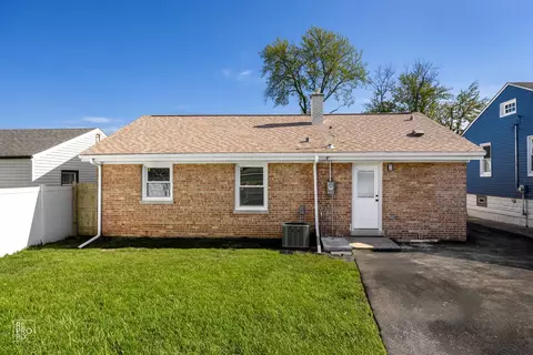 8620 44th Pl, Lyons, IL 60534 photo 11