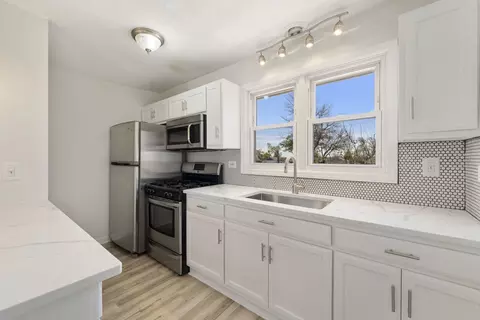 Kitchen - 4545 Prescott Ave #312, Lyons, IL 60534 photo 2 of 4