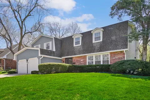 1137 Candlewood Dr, Downers Grove, IL 60515