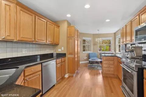 Kitchen - 5 N364 Rohlwing Rd, Itasca, IL 60143 photo 1 of 2