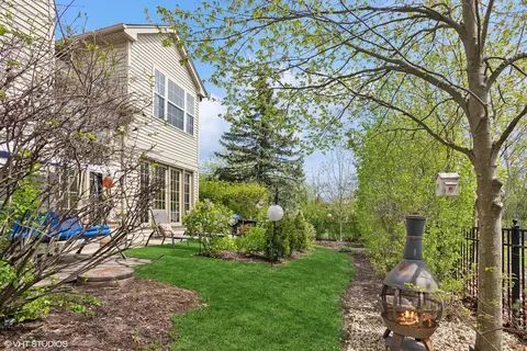 Exterior - 5 N364 Rohlwing Rd, Itasca, IL 60143 photo 5 of 6