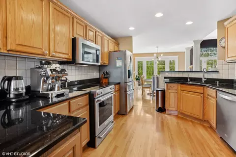 Kitchen - 5 N364 Rohlwing Rd, Itasca, IL 60143 photo 2 of 2