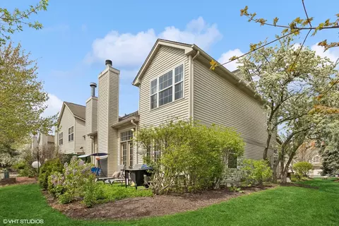 Exterior - 5 N364 Rohlwing Rd, Itasca, IL 60143 photo 4 of 6