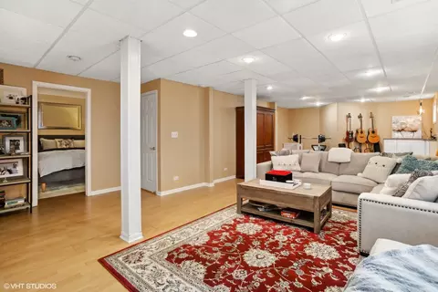Living - 5 N364 Rohlwing Rd, Itasca, IL 60143 photo 7 of 7