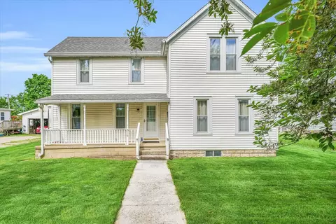 315 N Melvin St, Gibson City, IL 60936