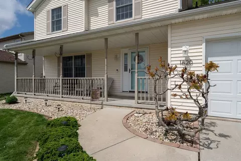 Exterior - 1820 Saltonstall Dr, Normal, IL 61761 photo 12 of 14