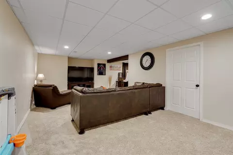 Living - 1820 Saltonstall Dr, Normal, IL 61761 photo 4 of 6