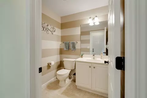 Bath - 1820 Saltonstall Dr, Normal, IL 61761 photo 1 of 3