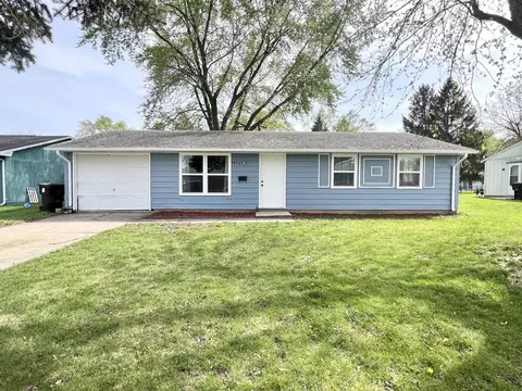 1072 Briarcliff Dr, Rantoul, IL 61866