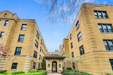 720 W Buena Ave #3C, Chicago, IL 60613