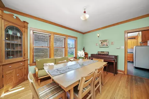 Dining - 6442 27th St, Berwyn, IL 60402 photo 1 of 2