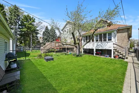View/Area - 6442 27th St, Berwyn, IL 60402 photo 1 of 5