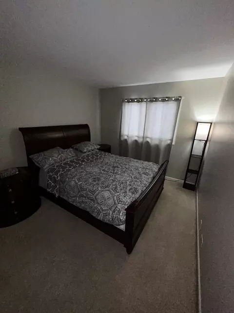 Bedroom - 209 E Irving Park Rd #1N, Itasca, IL 60143 photo 1 of 2