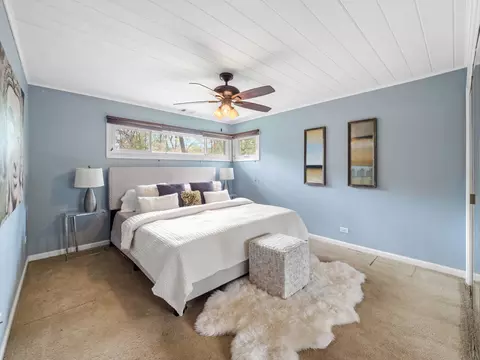 Bedroom - 640 Hunter Rd, Glenview, IL 60025 photo 1 of 4
