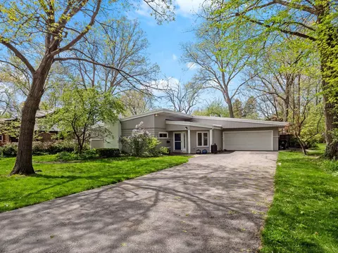 Exterior - 640 Hunter Rd, Glenview, IL 60025 photo 6 of 9