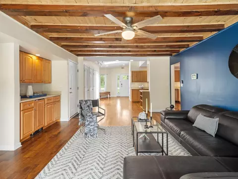 Living - 640 Hunter Rd, Glenview, IL 60025 photo 5 of 6