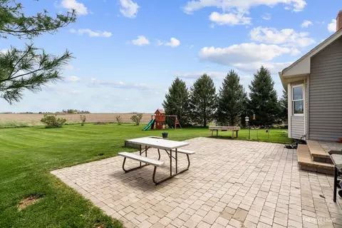 Exterior - 980 Eldamain Rd, Plano, IL 60545 photo 5 of 6