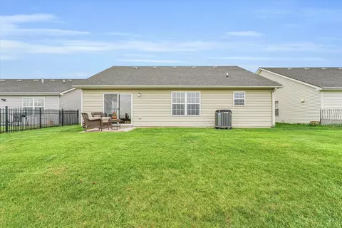 Exterior - 3406 Sharp Dr, Champaign, IL 61822 photo 4 of 7
