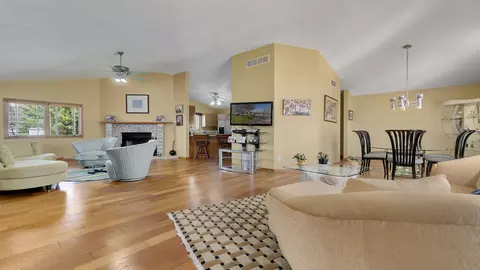 Bath - 4208 Waltham Rd, Roscoe, IL 61073 photo 1 of 3