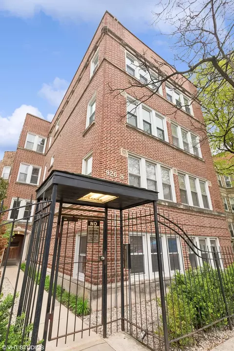 928 W Windsor Ave #1N, Chicago, IL 60640