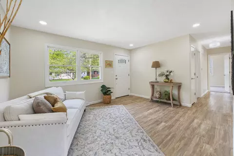 1204 Rutledge Rd, Bloomington, IL 61704 photo 5