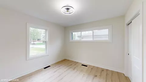 Other - 911 Countryside Dr, Wheaton, IL 60187 photo 3 of 5