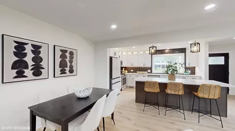 Kitchen - 911 Countryside Dr, Wheaton, IL 60187 photo 1 of 2