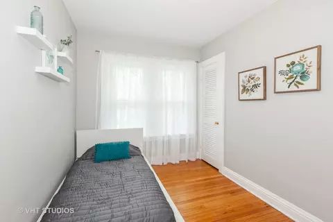 Bedroom - 516 E Illinois St, Wheaton, IL 60187 photo 3 of 3