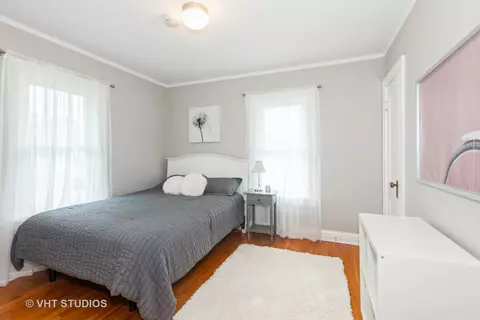 Bedroom - 516 E Illinois St, Wheaton, IL 60187 photo 2 of 3