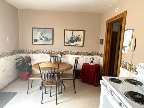 Dining - 1614 7th St, Peru, IL 61354 photo 1 of 2